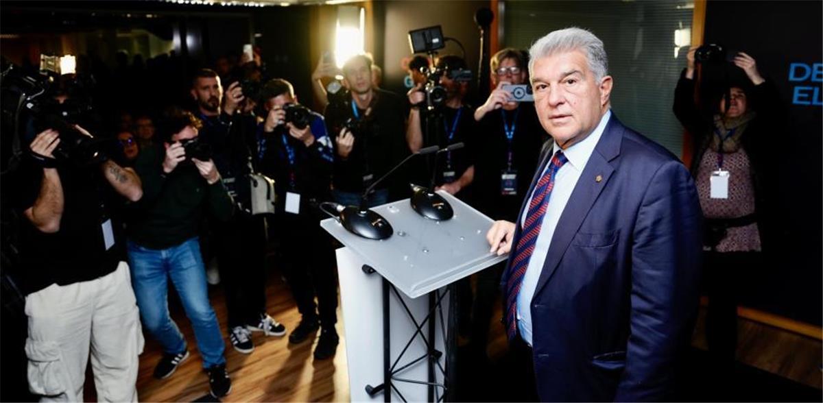 في الكورة : لابورتا: برشلونة سيتوج بالدوري لامتلاكه