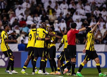 فيديو الاتحاد السعودي يمطر شباك السد القطري برباعية في دوري أبطال آسيا