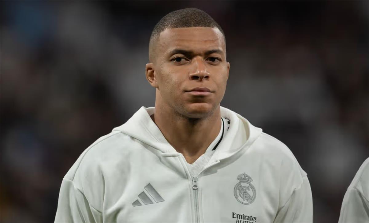 تشكيل ريال مدريد أمام بنفيكا في دوري أبطال أوروبا.. موقف مبابي