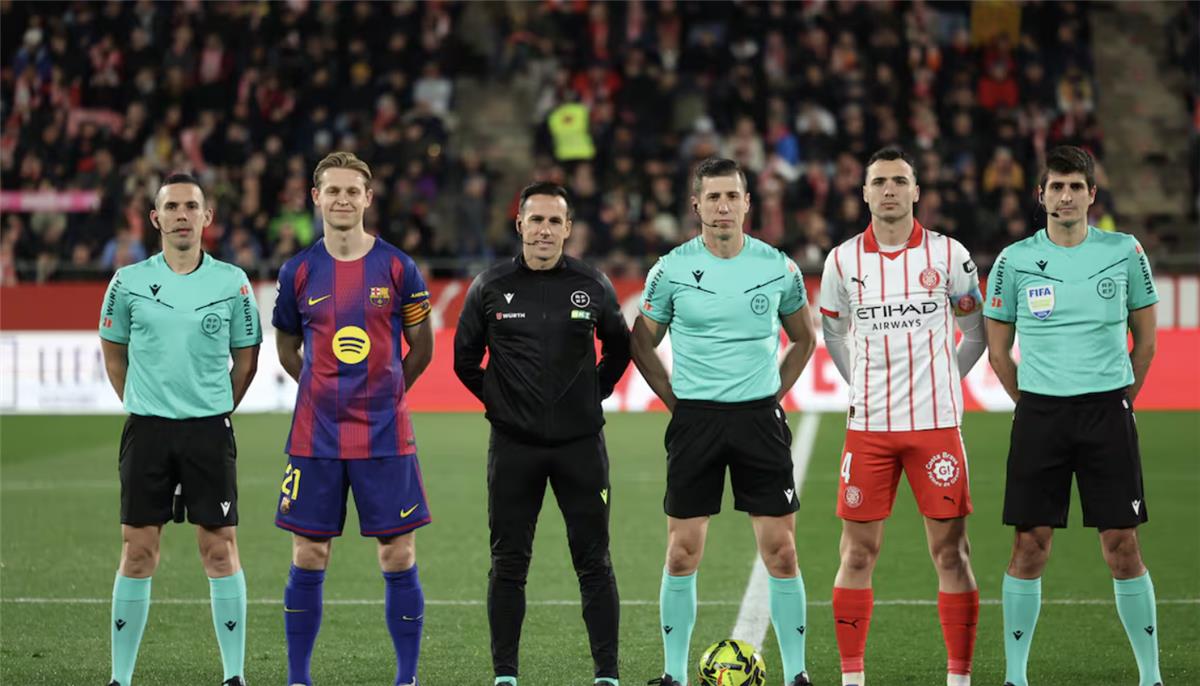 بسبب الأخطاء.. عقوبة قوية لحكام الفار في مباراتي برشلونة وجيرونا وريال مدريد وسوسيداد 