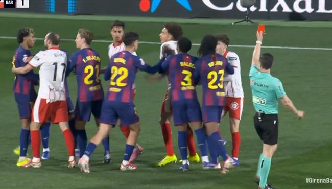 طرد لاعب جيرونا بعد تدخل عنيف علي لامين يامال بالدوري الاسباني