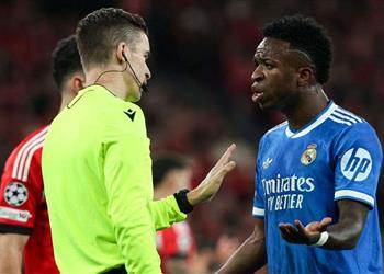 فيديو في ليلة العنصرية والطرد ريال مدريد يقتنص فوز ا صعب ا من بنفيكا بملحق دوري أبطال أوروبا