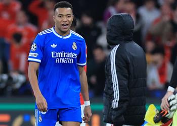 من أجل فينيسيوس مبابي يهين لاعب بنفيكا وتشواميني يكشف الكواليس