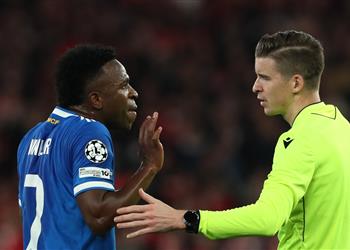 لاعب بنفيكا معلق ا على واقعة فينيسيوس وبريستياني لا أعرف ماذا حدث وأفضل الحديث عن المباراة