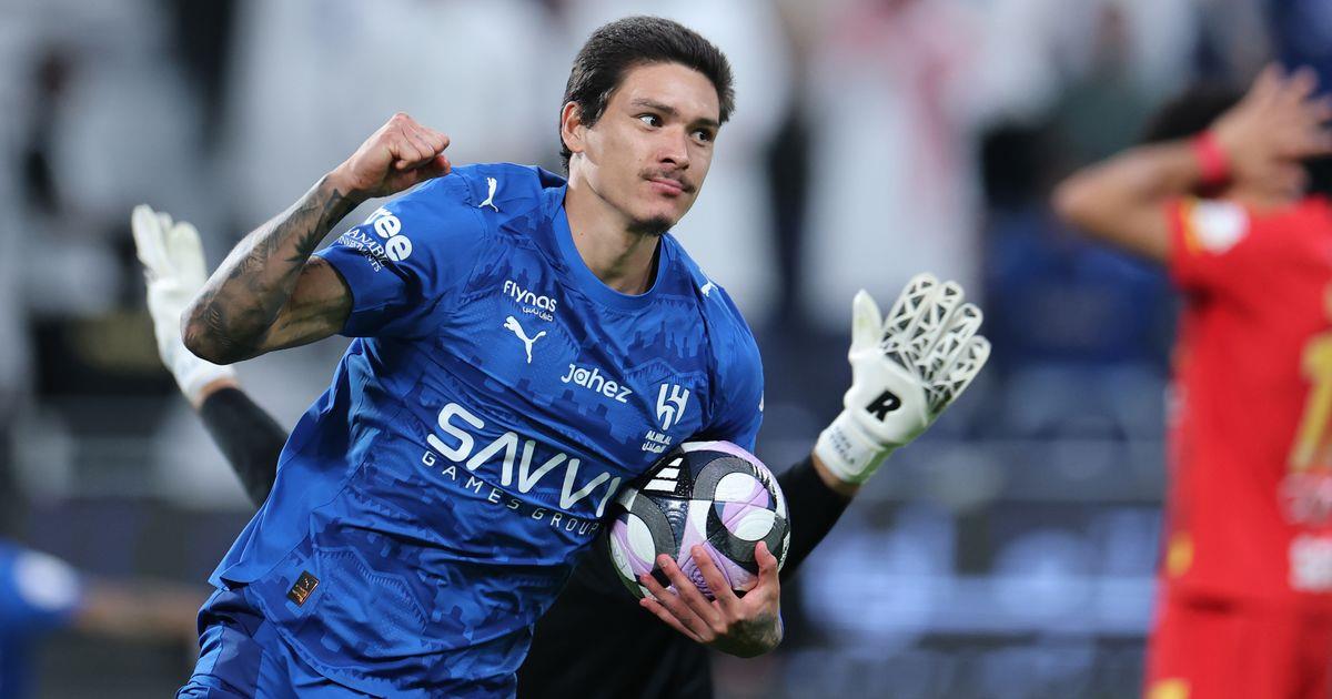 إنزاجي يفسر أسباب استبعاد نونيز من قائمة الهلال في الدوري السعودي 