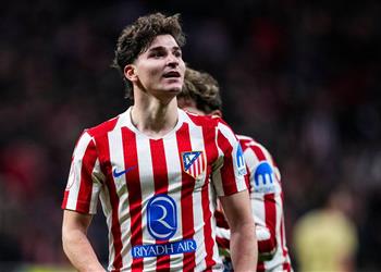 ألفاريز يحسم مستقبله مع أتلتيكو مدريد برشلونة وعملاق إنجلترا يترقبان