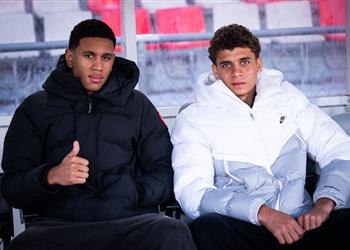 أبرزهم حمزة عبد الكريم مدرب برشلونة أتلتيك يوضح هدفه الأساسي مع الصفقات الجديدة