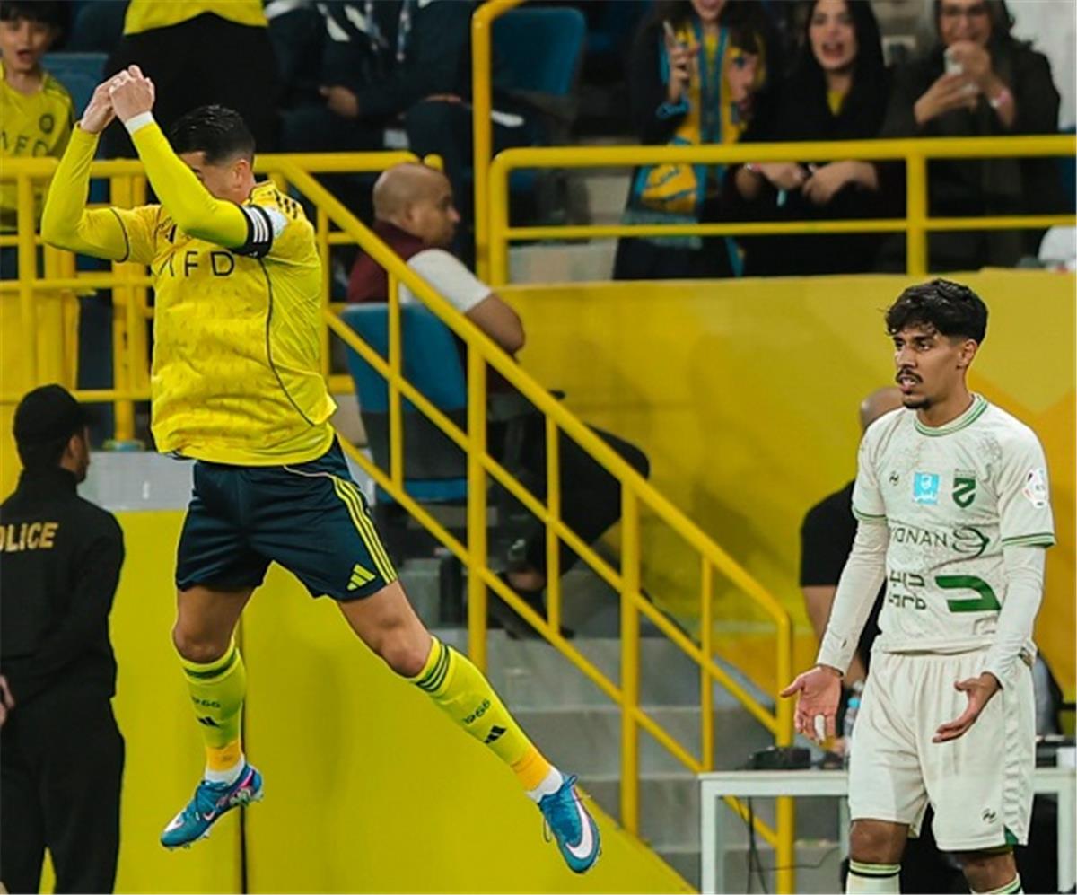 فيديو | ثنائية رونالدو تقود النصر لاكتساح الحزم وخطف صدارة الدوري السعودي