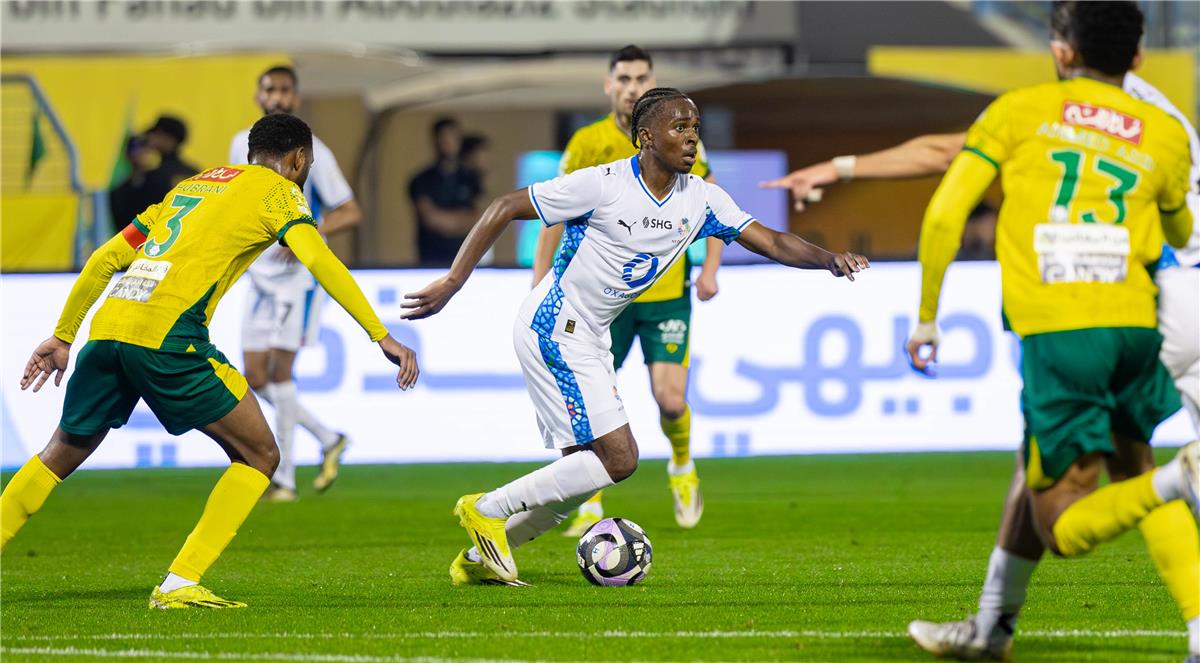 فيديو | بمشاركة حجازي.. نيوم يخطف فوزًا قاتلًا من الخليج في الدوري السعودي