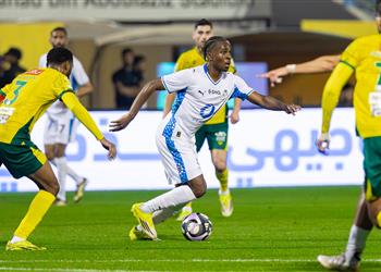 فيديو بمشاركة حجازي نيوم يخطف فوز ا قاتل ا من الخليج في الدوري السعودي