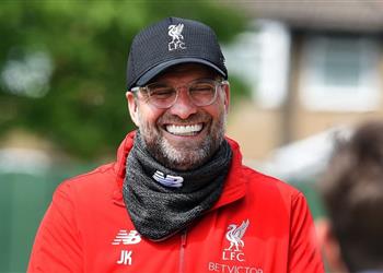 كلوب يتغنى بلاعب ليفربول السابق يملك قلب ا كبير ا ولا أحد قادر على تحطيم رقمه القياسي