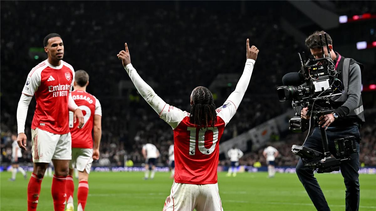 في الكورة : آرسنال يكتسح توتنهام برباعية ويواصل صدارة الدوري الإنجليزي