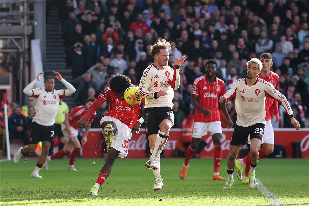 فرانك لوبوف: ليفربول لم يستحق الفوز ضد نوتينجهام.. ونجم الريدز لعب اسوأ مباراة في مسيرته