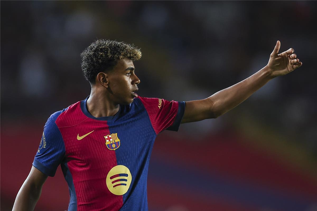 في الكورة : سولير: برشلونة قادر على ضم نجم مانشستر سيتي.. ورفضنا عرضًا مغريًا لبيع لامين يامال