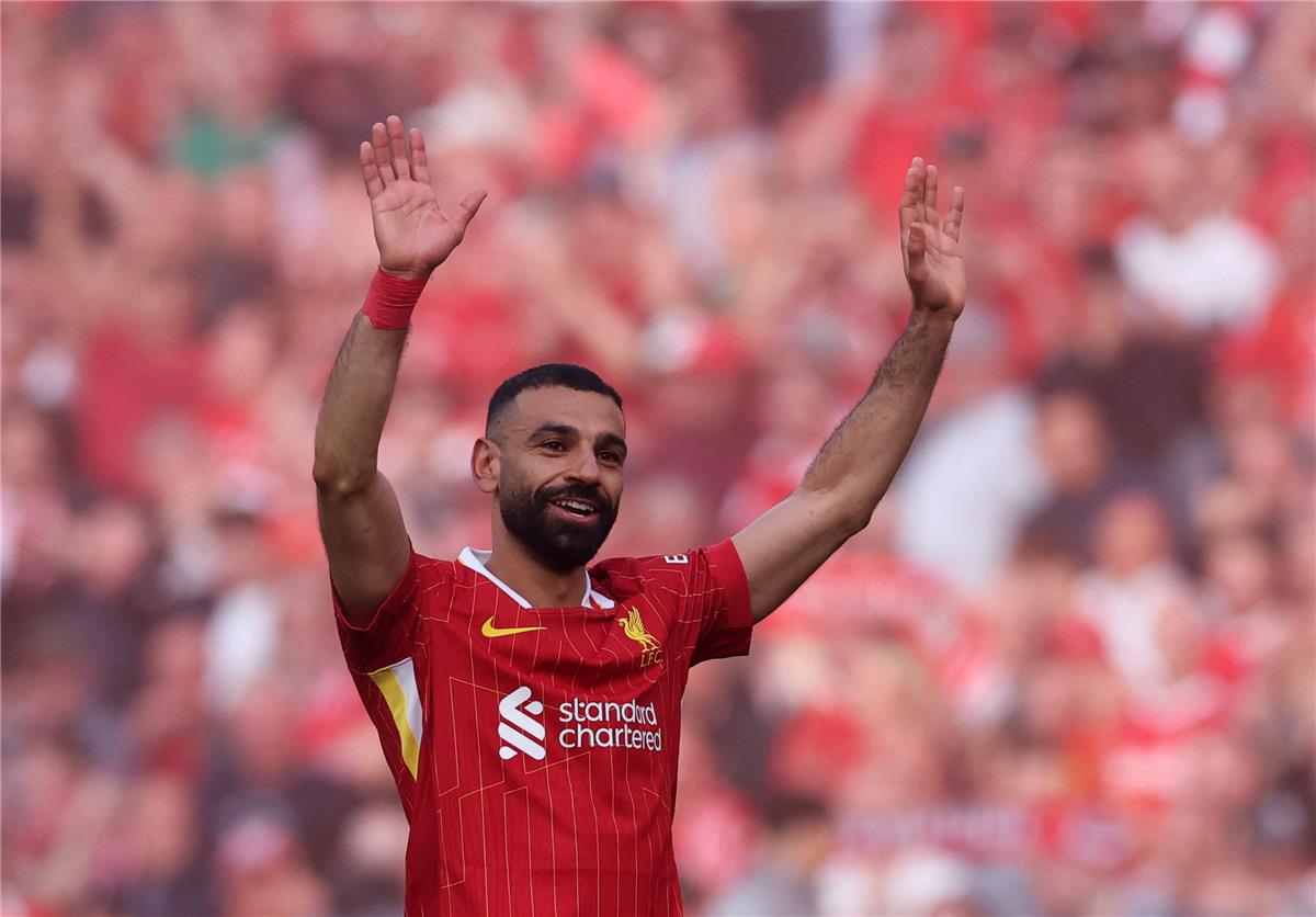 حساب جماهيري يهاجم منتقدي محمد صلاح: تحدثوا باحترام عن أسطورة ليفربول