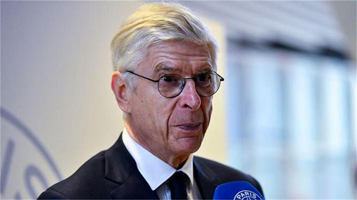 خاص | آرسين فينجر يتدخل في ملف المدير الفني لـ اتحاد الكرة