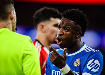 خافي جارسيا ينتقد ألونسو ويؤكد جمهور ريال مدريد سيدعم فينيسيوس