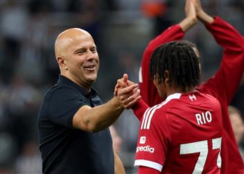 ريو نجوموها يتوجه بطلب هام إلى آرني سلوت