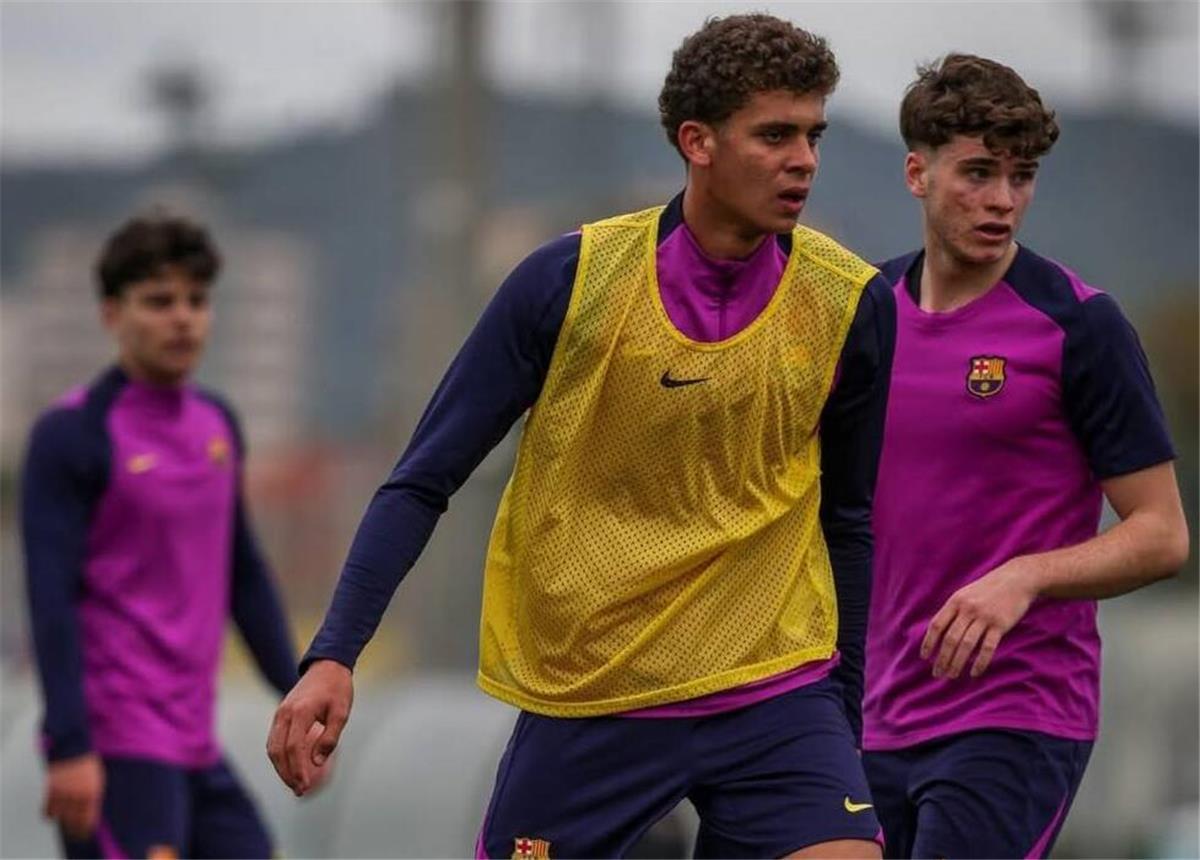 برشلونة يوجه خطابًا عاجلًا إلى اتحاد الكرة بسبب حمزة عبد الكريم