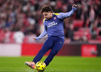 أتلتيكو مدريد يرد على أنباء انضمام ألفاريز إلى برشلونة