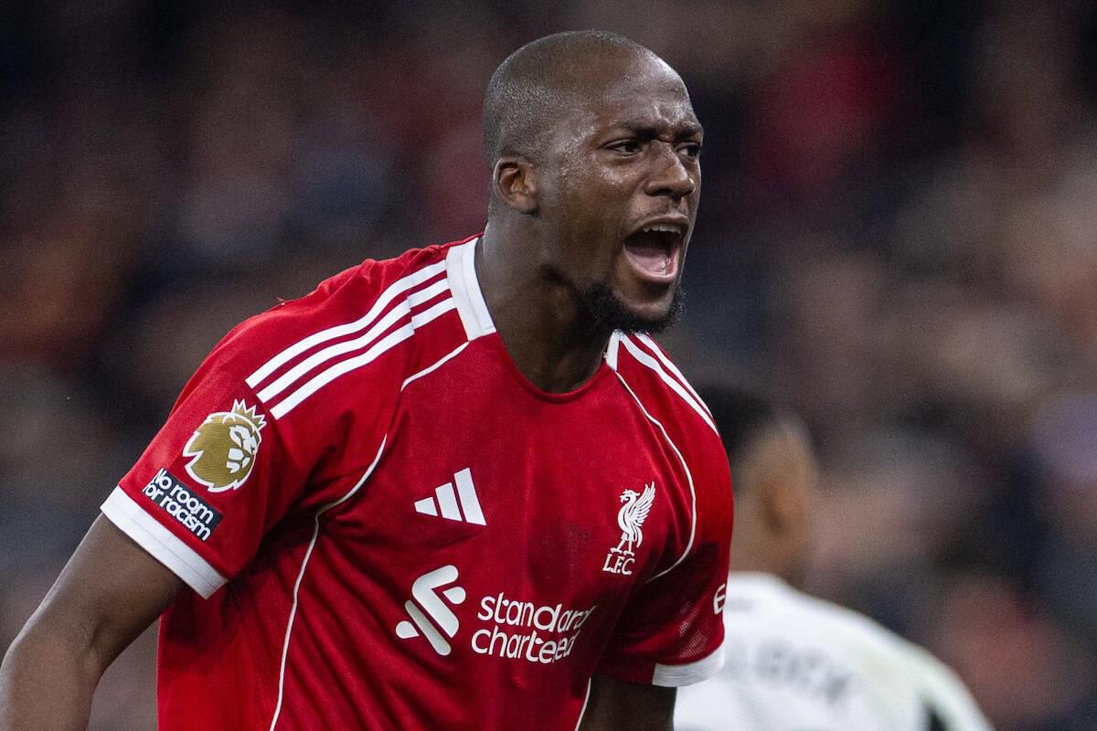 تقارير: نبأ سار لجماهير ليفربول بشأن مستقبل كوناتي