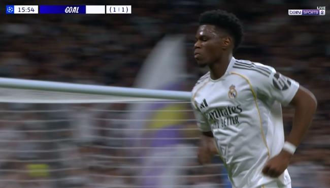 هدف تشاوميني في مرمي بنفيكا بدوري ابطال اوروبا