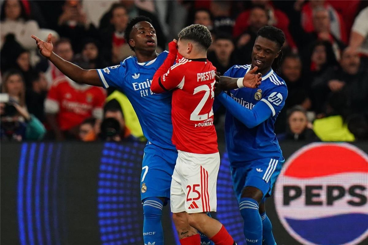 آس: فيفا يقترب من تطبيق قانون فينيسيوس لمكافحة العنصرية