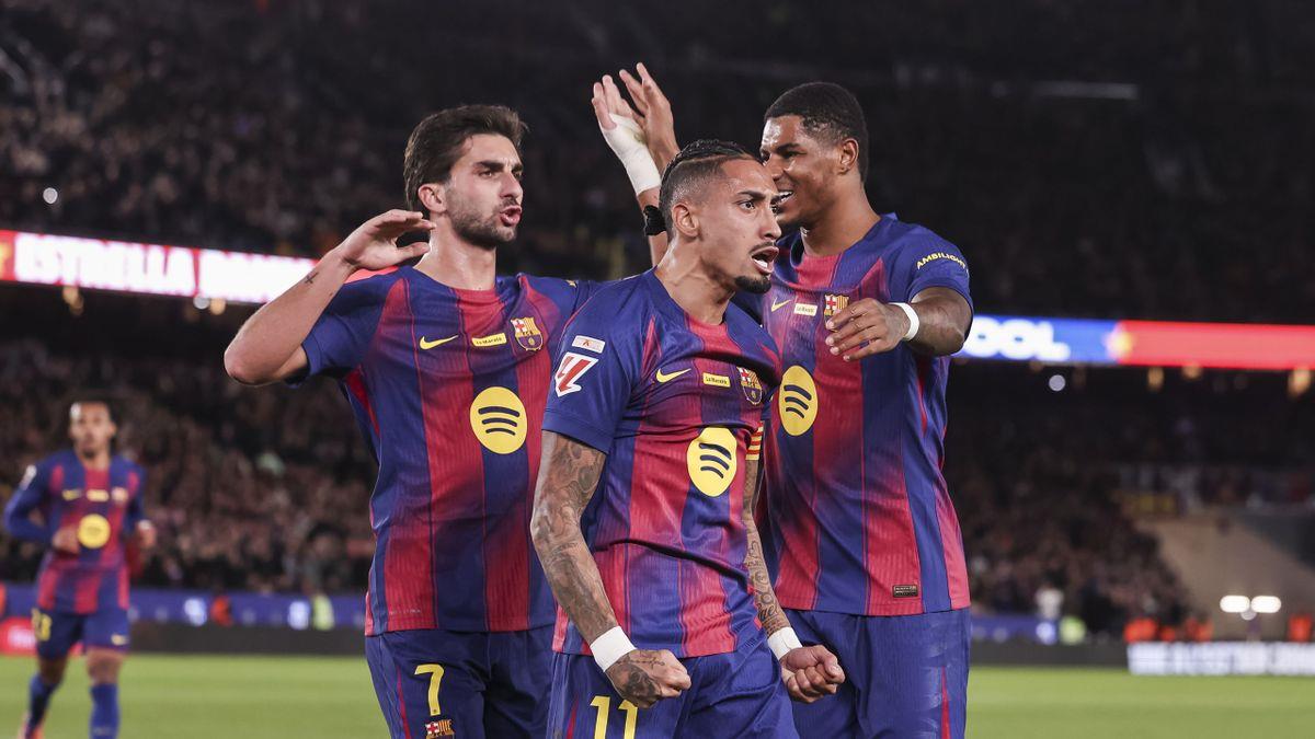 تشكيل برشلونة أمام فياريال في الدوري الإسباني.. توريس يقود الهجوم