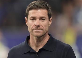 مورينتس تعرض ألونسو للظلم عليه أن يتحدث ويكشف كل شيء