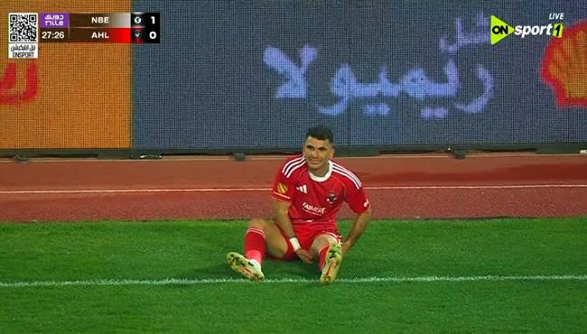 اصابة زيزو وخروجه في مباراة الاهلي والبنك الاهلي بالدوري المصري