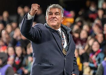 لابورتا لاعب برشلونة عبقري وسعداء بعودة القائد