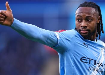 سيمينيو يكشف أسباب انتقاله لمانشستر سيتي ويؤكد شعرت بصدمة في لقائي مع جوارديولا