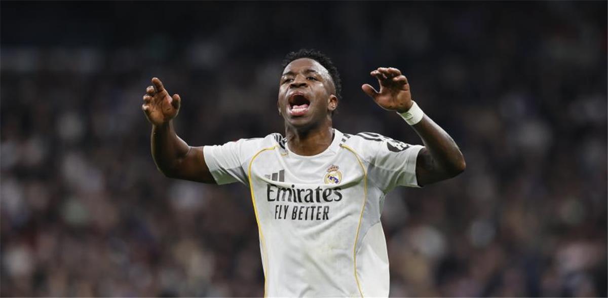 رئيس الهلال التتفيذي يعلق على إمكانية ضم فينيسيوس.. ويغازل جوارديولا بتصريح مثير 