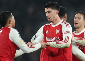 نجم آرسنال يكسر صمته ويعلق على ارتباطه بريال مدريد