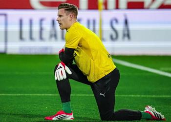 جيرونا يعلن خضوع تير شتيجن لعملية جراحية