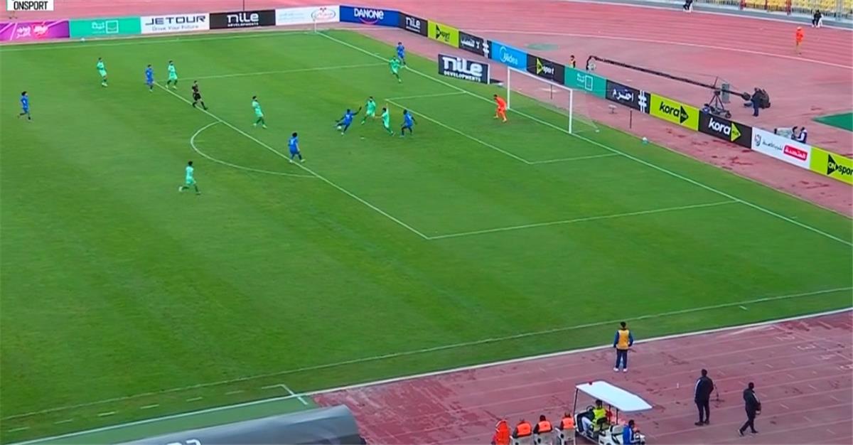 فيديو | صامويل أمادي يسجل هدف سموحة الأول أمام بيراميدز