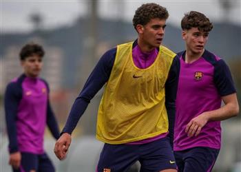 آس تستعرض السيرة الذاتية لـ حمزة عبد الكريم صلاح الجديد أمل برشلونة الأخير