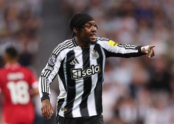 فيديو بمهارة رائعة إيلانجا يسجل هدف نيوكاسل الأول أمام مانشستر سيتي