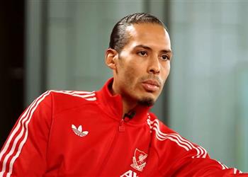 فان دايك ليفربول لن يتسرع بشأن سلوت وعلى اللاعبين السابقين احترامنا