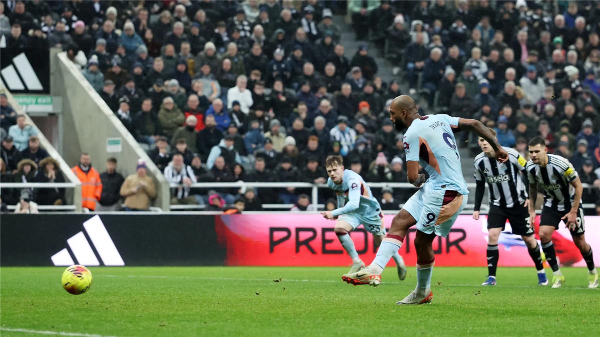 ترتيب هدافي الدوري الإنجليزي بعد هدف تياجو أمام نيوكاسل