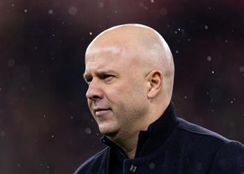 سلوت يعلق على صفقة ليفربول الجديدة وتطورات مستقبل كوناتي