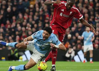 فيديو ماذا قدم عمر مرموش في مباراة ليفربول ومانشستر سيتي بـ الدوري الإنجليزي