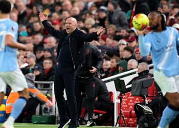 سلوت طرد سوبوسلاي ما حدث مع محمد صلاح هو ما يجب أن نتحدث عنه