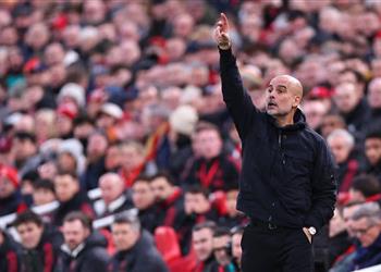 جوارديولا يشيد بأداء لاعب مانشستر سيتي أمام محمد صلاح ويتعجب من طرد سوبوسلاي