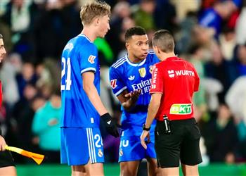 مبابي يهين الحكم بلفظ ناب في مباراة ريال مدريد وفالنسيا