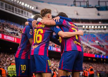 لاعبو برشلونة يشيدون بـ لامين يامال محظوظون بوجوده