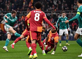 فيديو وسط مشاركة باهتة لـ محمد صلاح ليفربول يخسر أمام جالطة سراي العنيد في دوري أبطال أوروبا