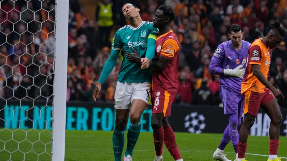 فان دايك يحذر جالطة سراي رغم هزيمة ليفربول: سنتأهل