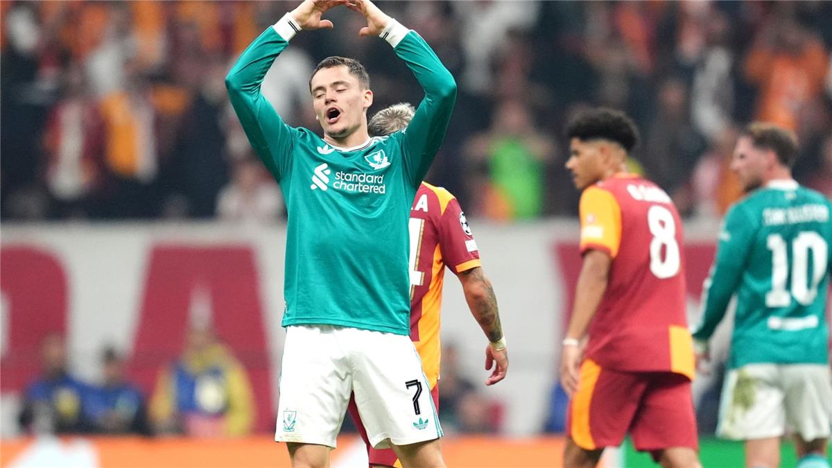 وارنوك محللًا هزيمة ليفربول ضد جالطة سراي: الفريق يعاني من مشكلة نفسية