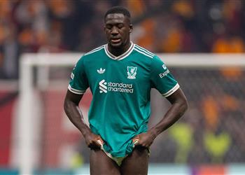 أورنستين يكشف آخر تطورات مستقبل كوناتي مع ليفربول